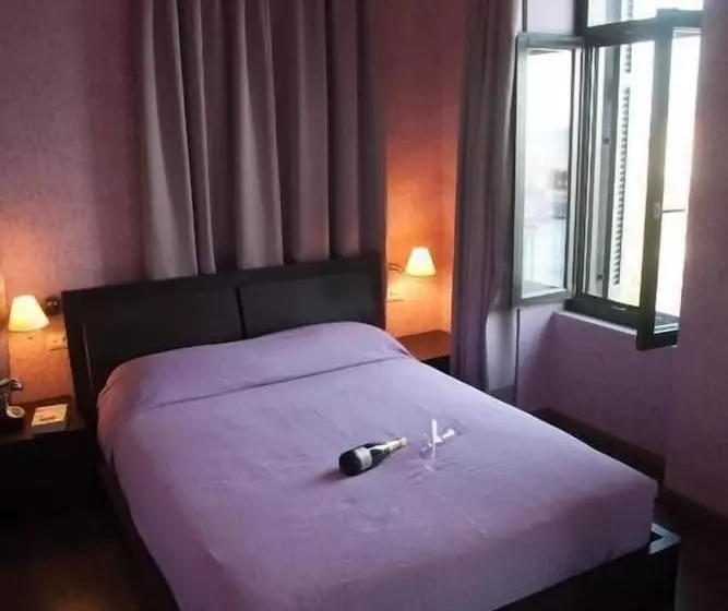 Hotelli Spon Boutique