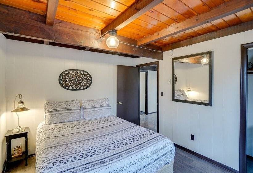 Hunter Mountain Home W/ Game Room: 1 Mi To Skiing!