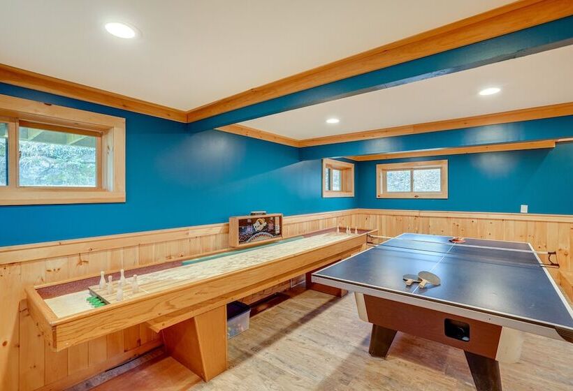 Hunter Mountain Home W/ Game Room: 1 Mi To Skiing!