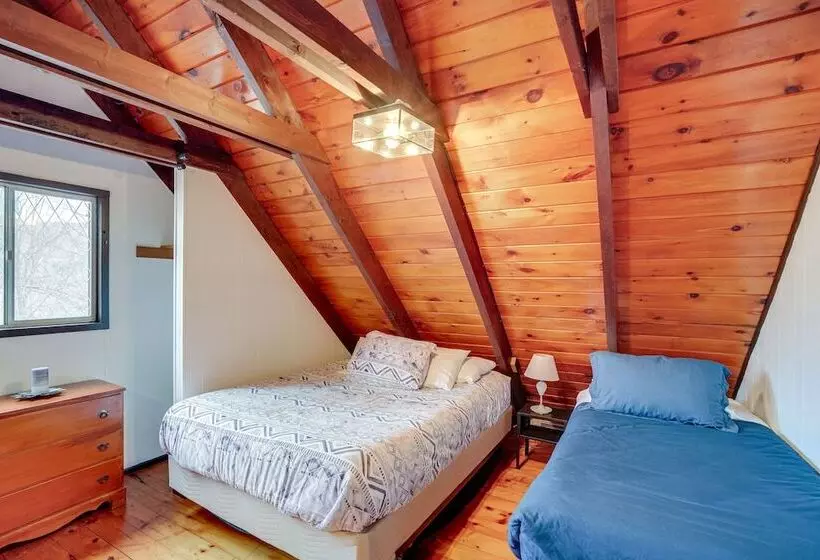 Hunter Mountain Home W/ Game Room: 1 Mi To Skiing!