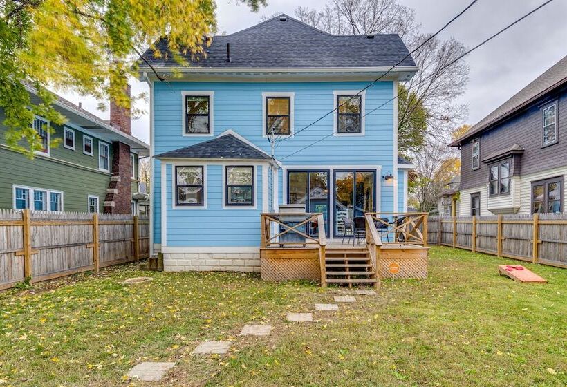 Indianapolis House ~ 3 Mi To Downtown Indy!