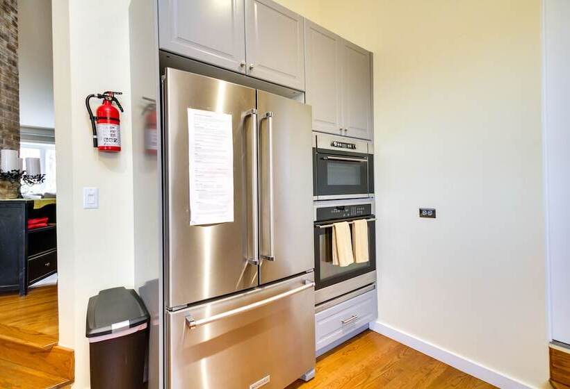 Inviting Charlottesville Retreat W/ Pool & Hot Tub