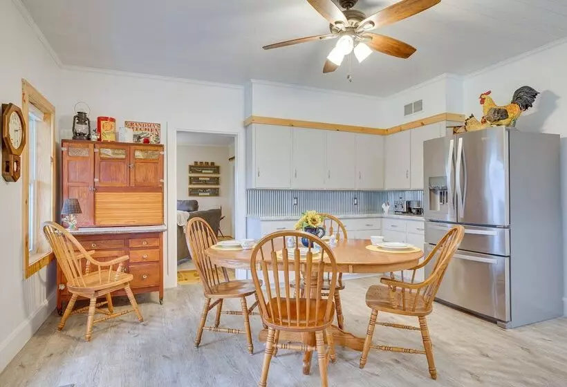 Lovely Rural Hixton Farmhouse W/ Porch & Fire Pit!