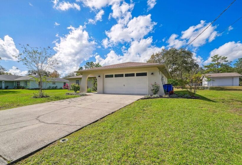 Bikes, Yard & Fire Pit At Upscale Lecanto Home!