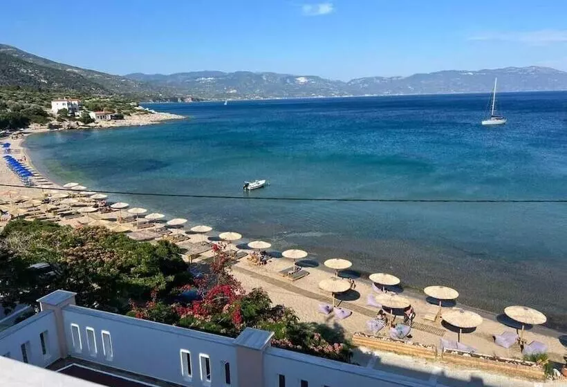 Nereides Seaside Apartments