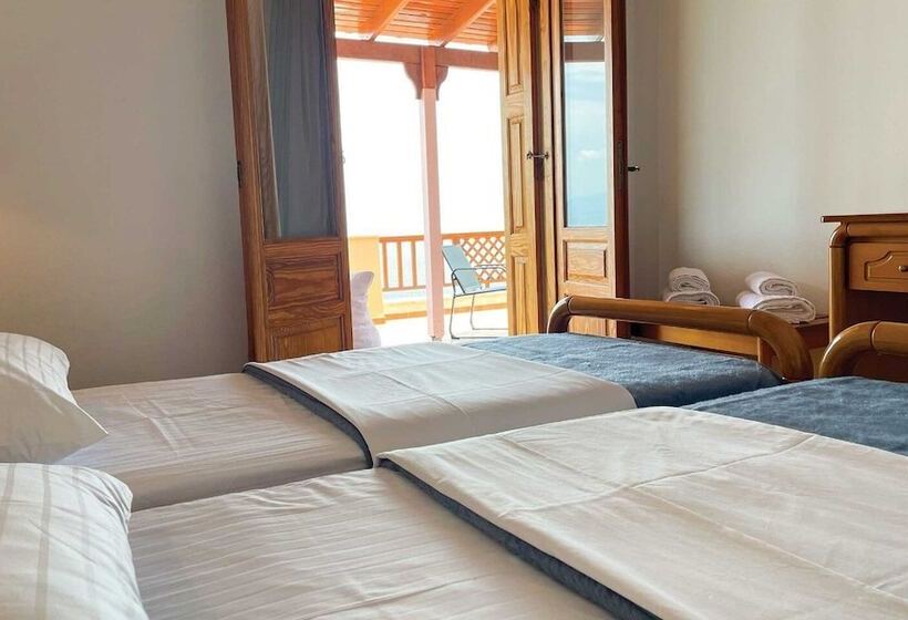 Nereides Seaside Apartments