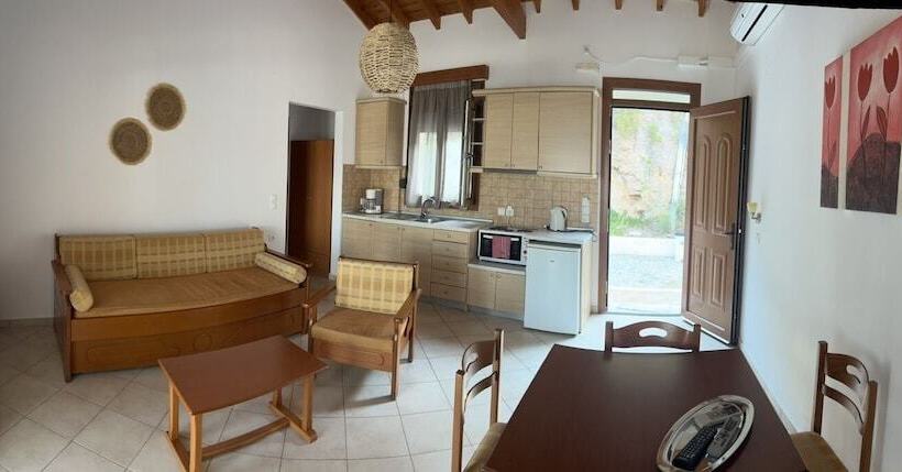 Nereides Seaside Apartments