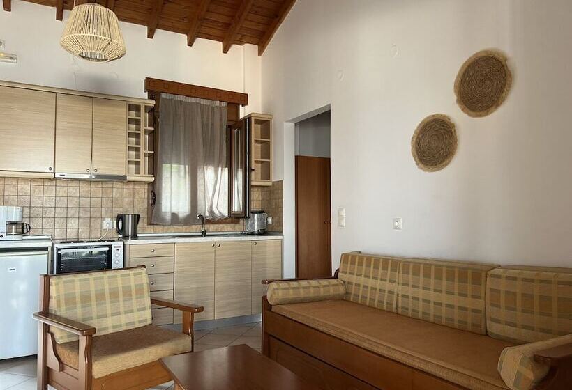 Nereides Seaside Apartments