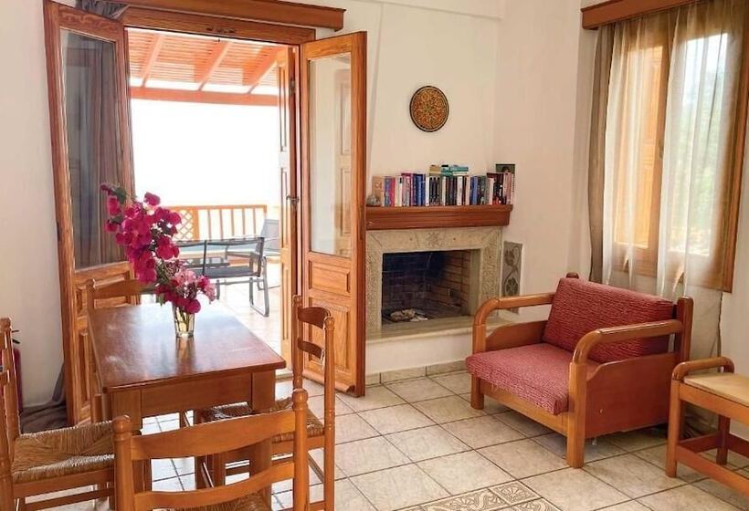 Nereides Seaside Apartments