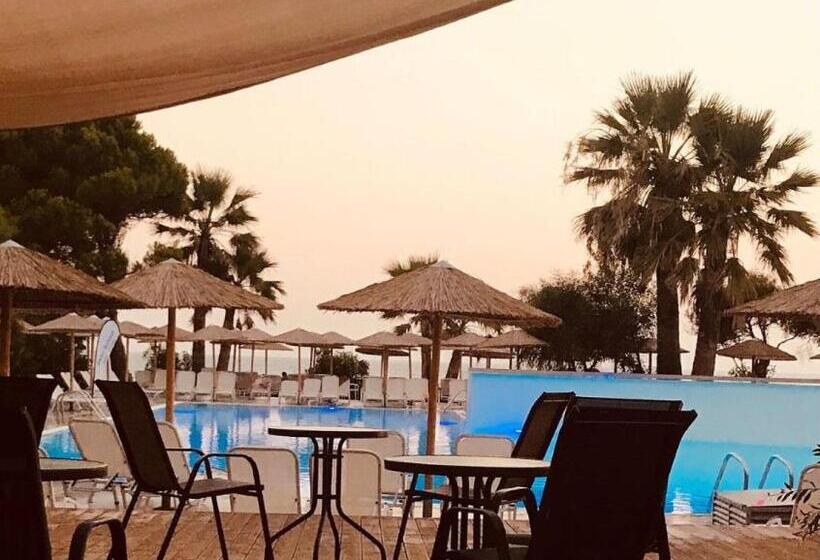 فندق Ninos Grand Beach Resort