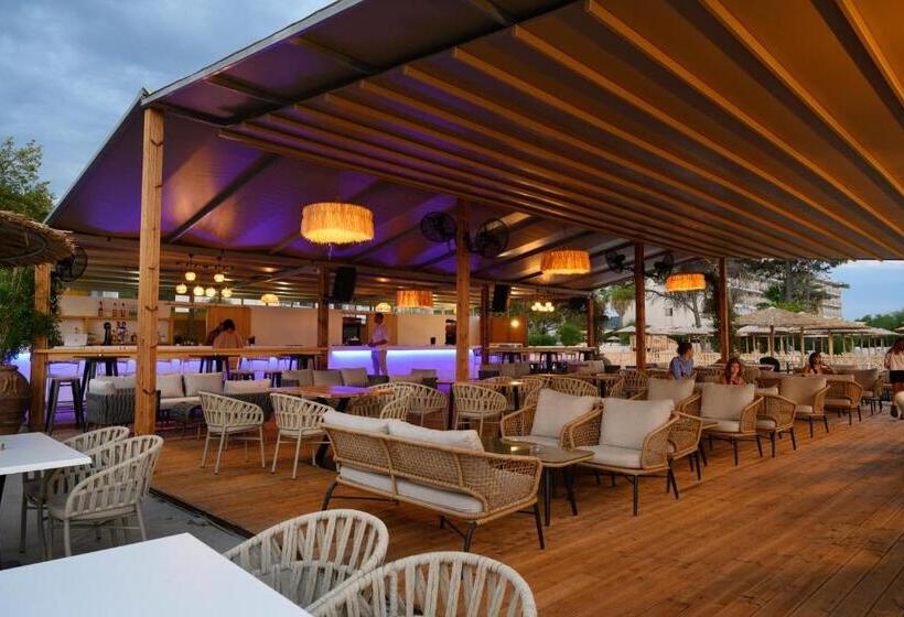 فندق Ninos Grand Beach Resort