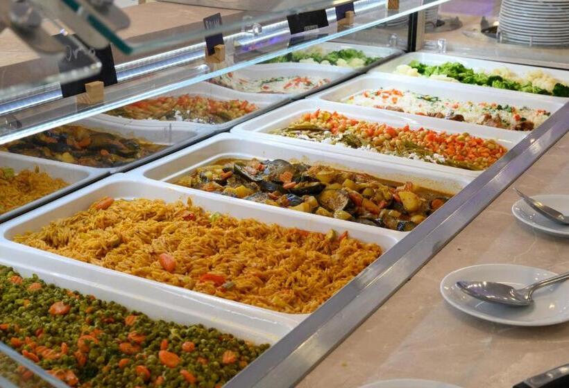 فندق Ninos Grand Beach Resort