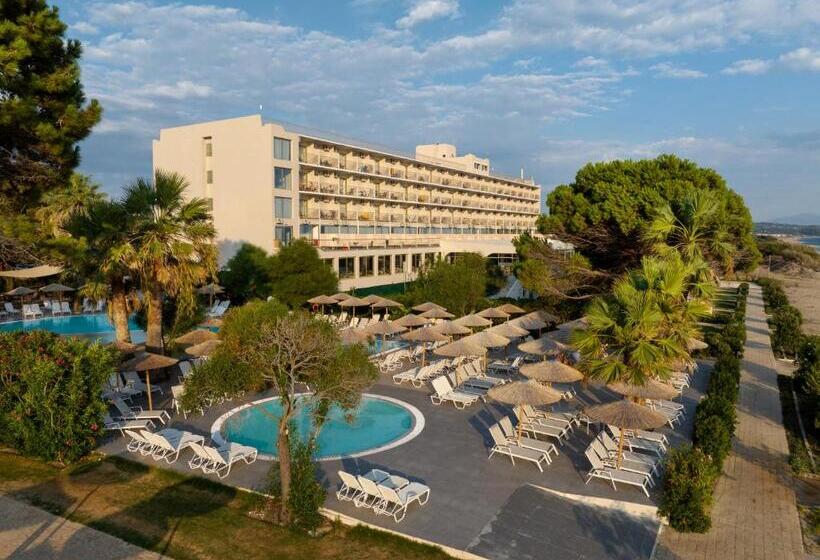 فندق Ninos Grand Beach Resort