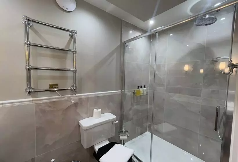 Old Town House By Ezestays, In The Heart Of The Old Town Margate