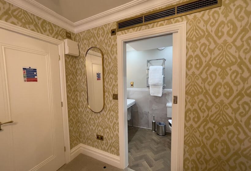 Old Town House By Ezestays, In The Heart Of The Old Town Margate