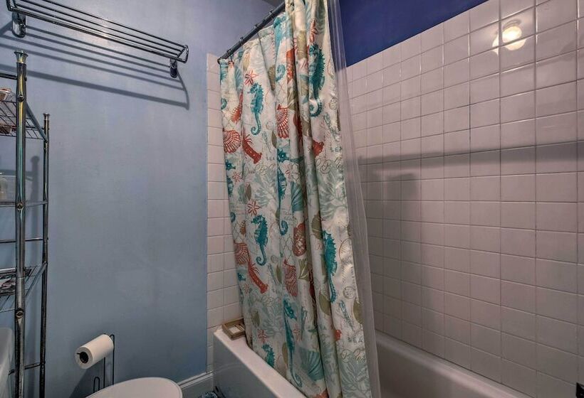 Pet Friendly Atlanta Home < 5 Mi To Downtown!