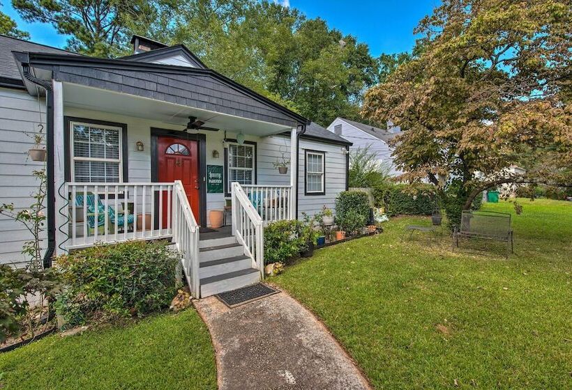 Pet Friendly Atlanta Home < 5 Mi To Downtown!