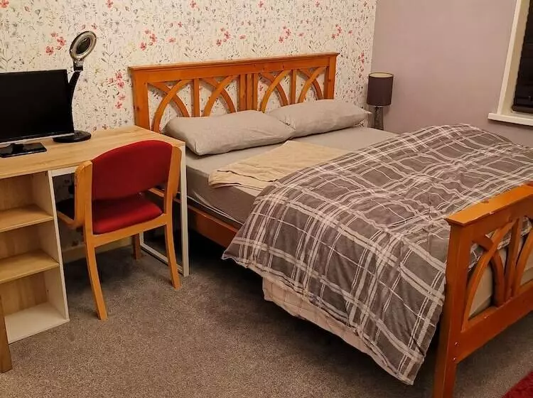 ペンション Sommerset Cottages