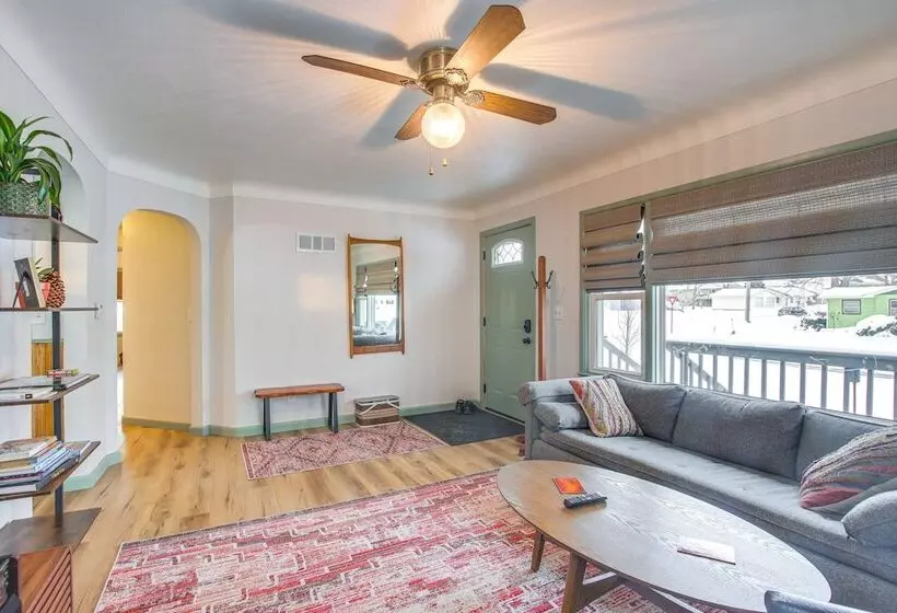 Pet Friendly Hiawatha Retreat W/ Private Yard!