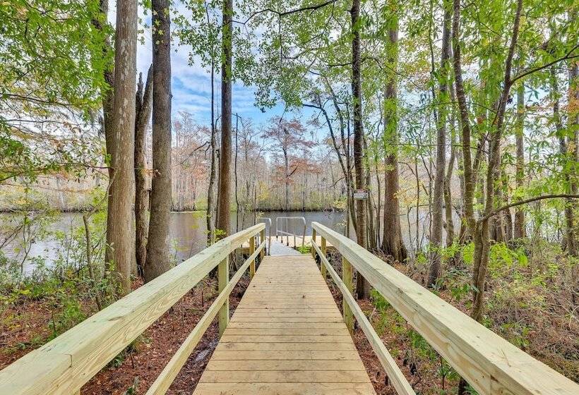 Rice Creek Hideaway W/ Private Dock & Boardwalk