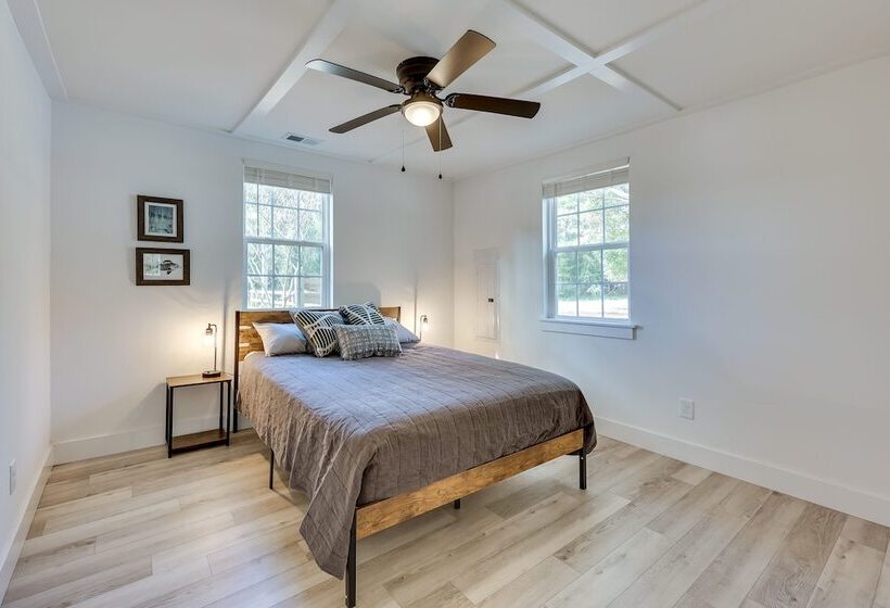 Rice Creek Hideaway W/ Private Dock & Boardwalk