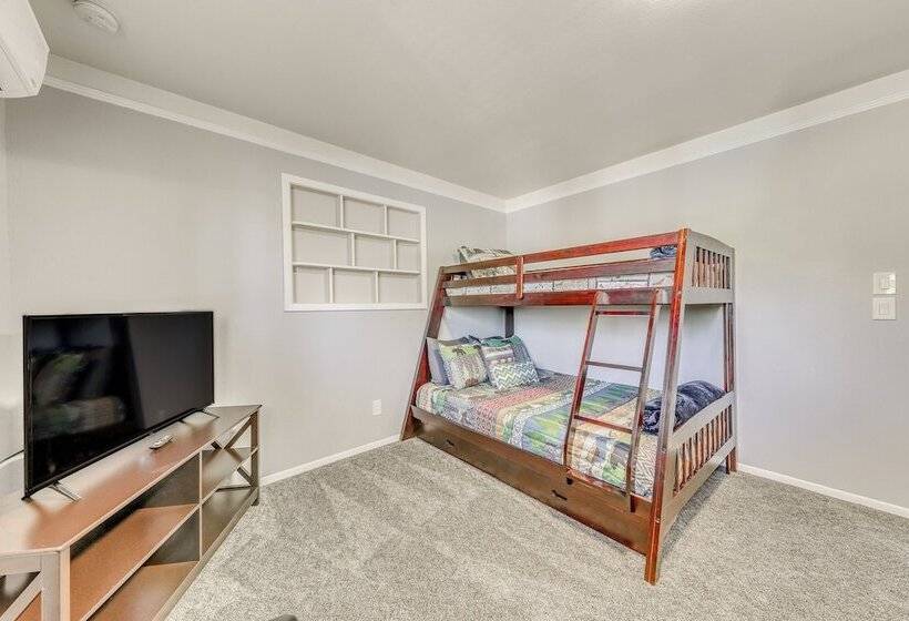 Ruidoso Cabin W/ Hot Tub ~ 2 Mi To Grindstone Lake