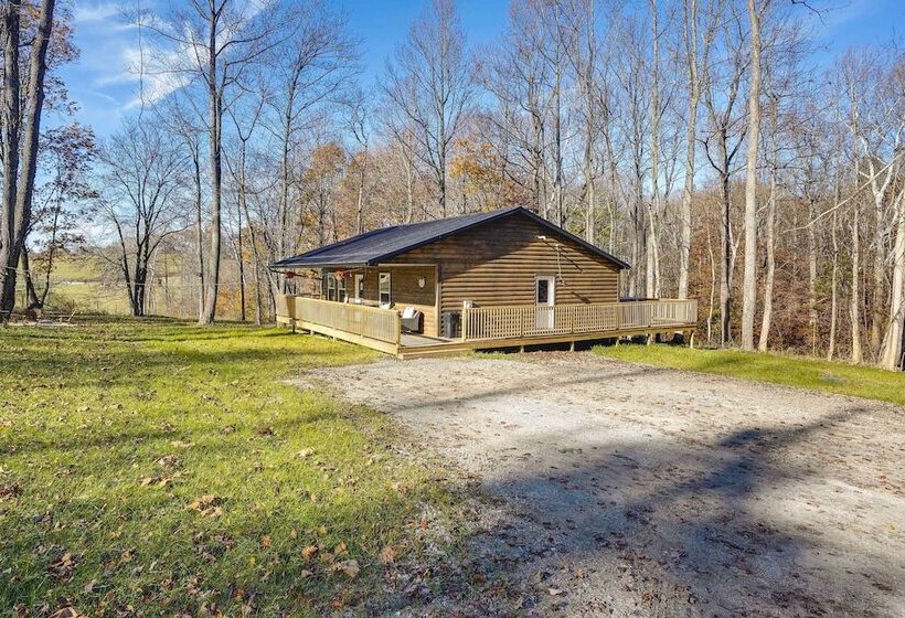 Serene Logan Retreat W/ Private Hot Tub & Fire Pit