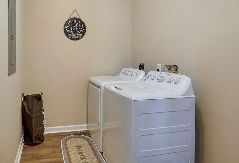 Serene Logan Retreat W/ Private Hot Tub & Fire Pit