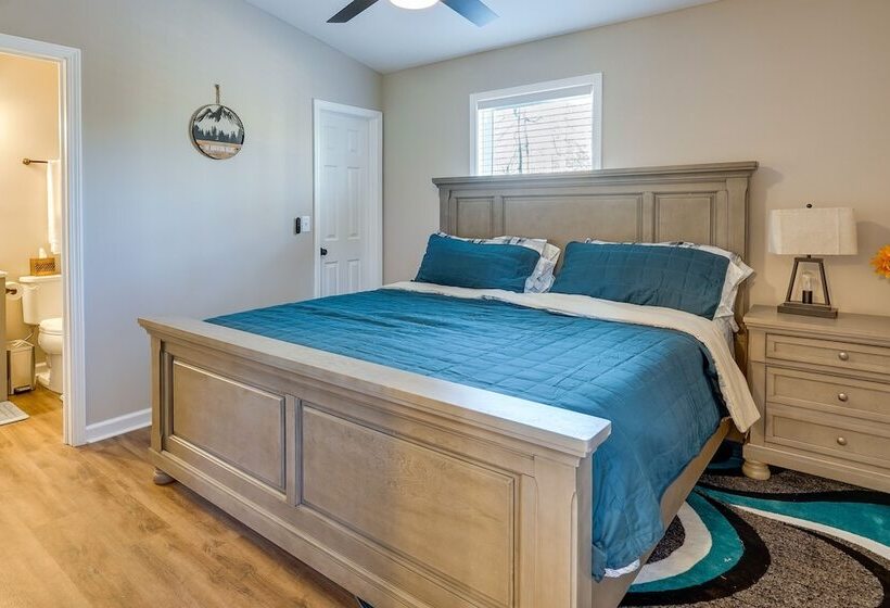 Serene Logan Retreat W/ Private Hot Tub & Fire Pit