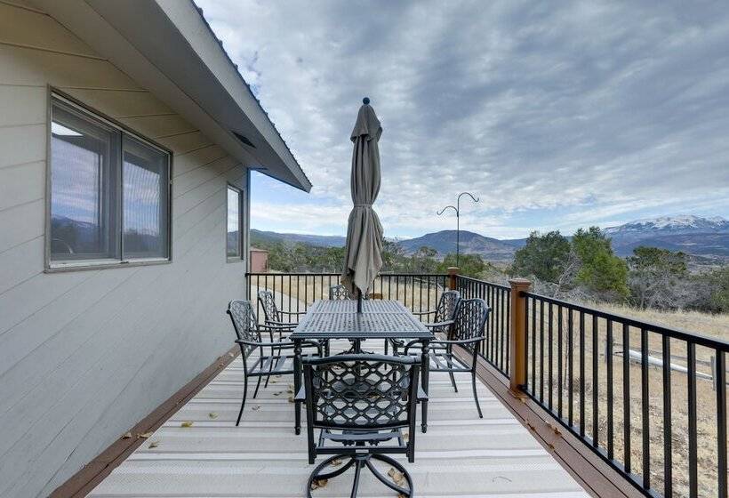 Spacious Hotchkiss Home W/ Stunning Mountain Views