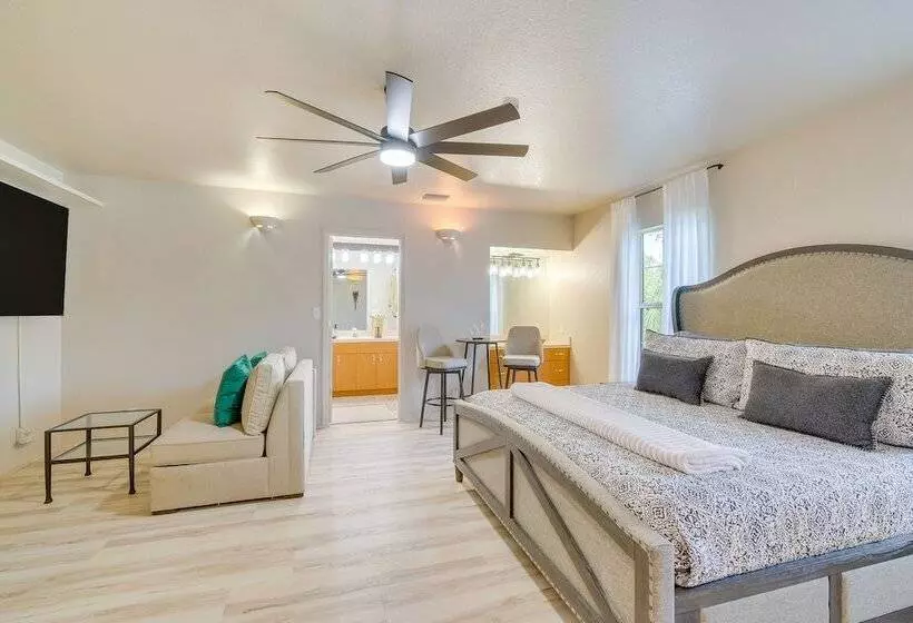 Spring Hill Home On Canal: Boat Dock & Pool Table!