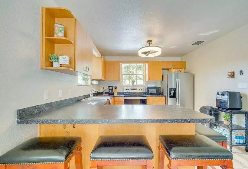 Spring Hill Home On Canal: Boat Dock & Pool Table!