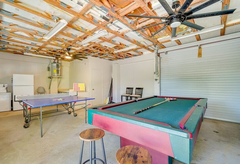 Spring Hill Home On Canal: Boat Dock & Pool Table!
