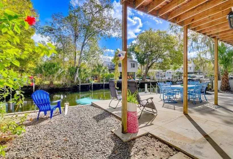 Spring Hill Home On Canal: Boat Dock & Pool Table!