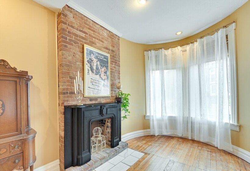 The Historic Bell House In Downtown Lexington