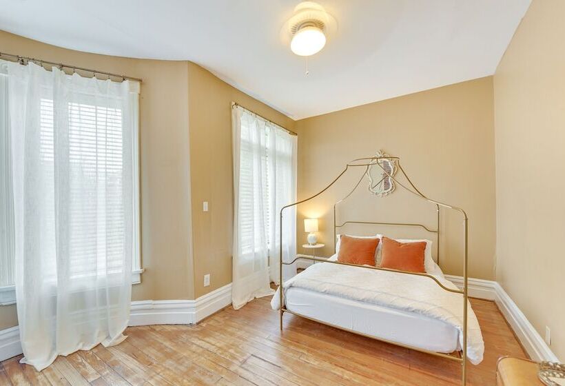 The Historic Bell House In Downtown Lexington