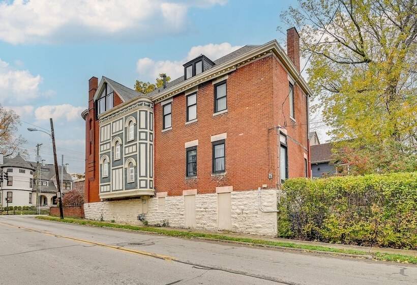 The Historic Bell House In Downtown Lexington