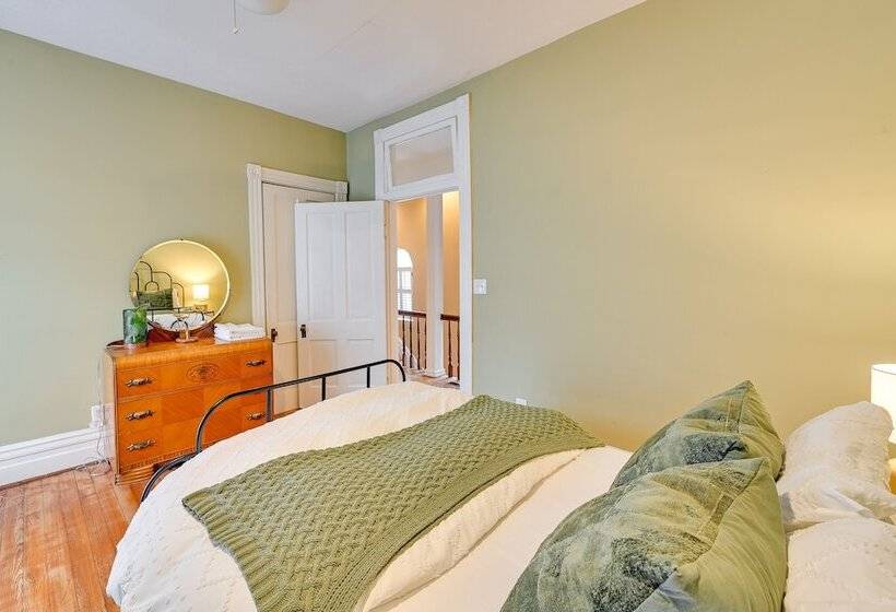 The Historic Bell House In Downtown Lexington