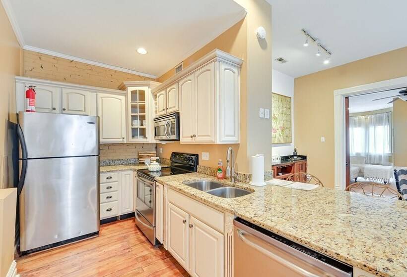 The Historic Bell House In Downtown Lexington