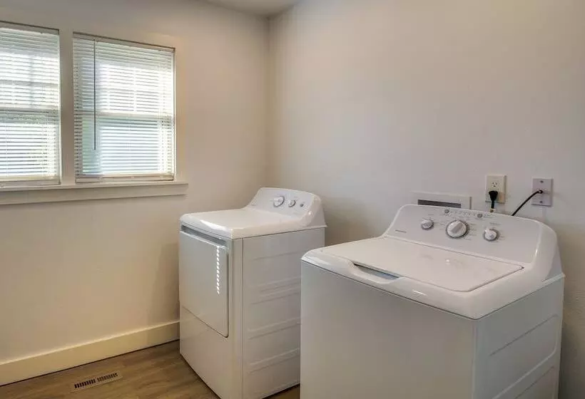 Vibrant Norman Home 2 Mi To Oklahoma Stadium!
