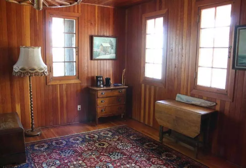 Aamiaismajoitus (B&B) Aaron S On The Lake