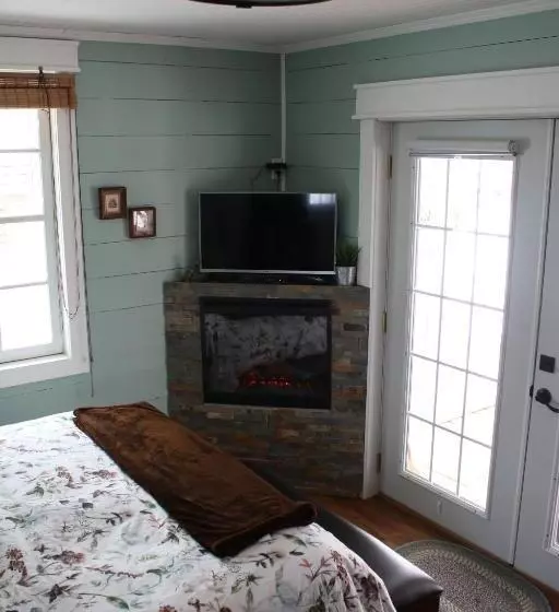 Aamiaismajoitus (B&B) Aaron S On The Lake