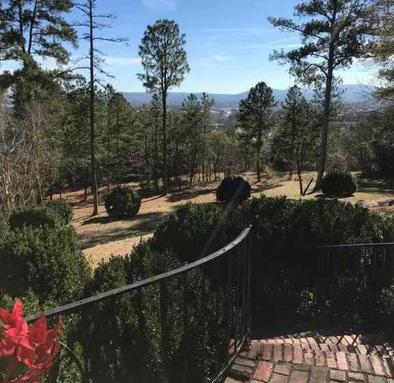 ベッドアンドブレックファースト Springwood Inn