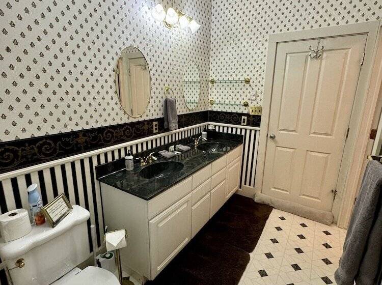 민박 Rico Mine Shaft Inn