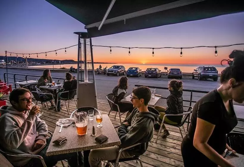 ホテル Le Littoral Bistro Gourmand Et Auberge
