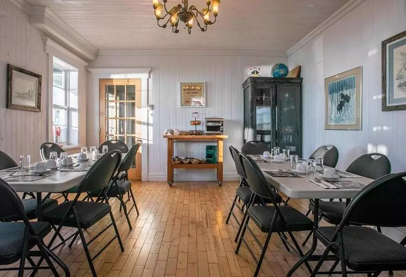 ホテル Le Littoral Bistro Gourmand Et Auberge
