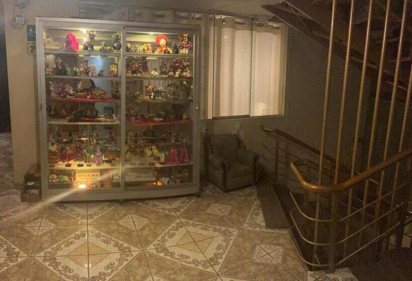 هتل Los Apus Mayaki