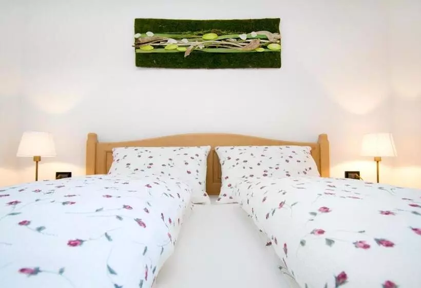 Hotelli Pschoalhof