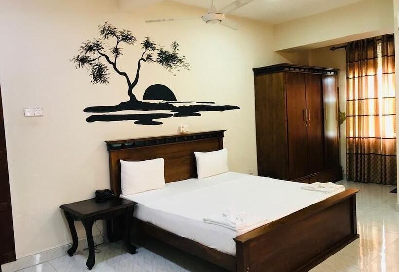 Hotel Royal Grand Paradise Resort And Tours Near Colombo