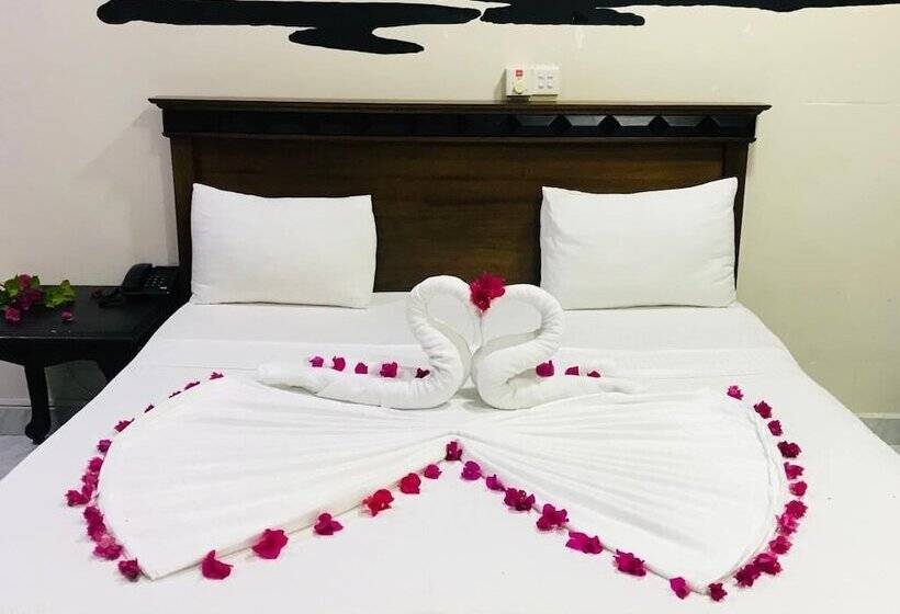 Hotel Royal Grand Paradise Resort And Tours Near Colombo